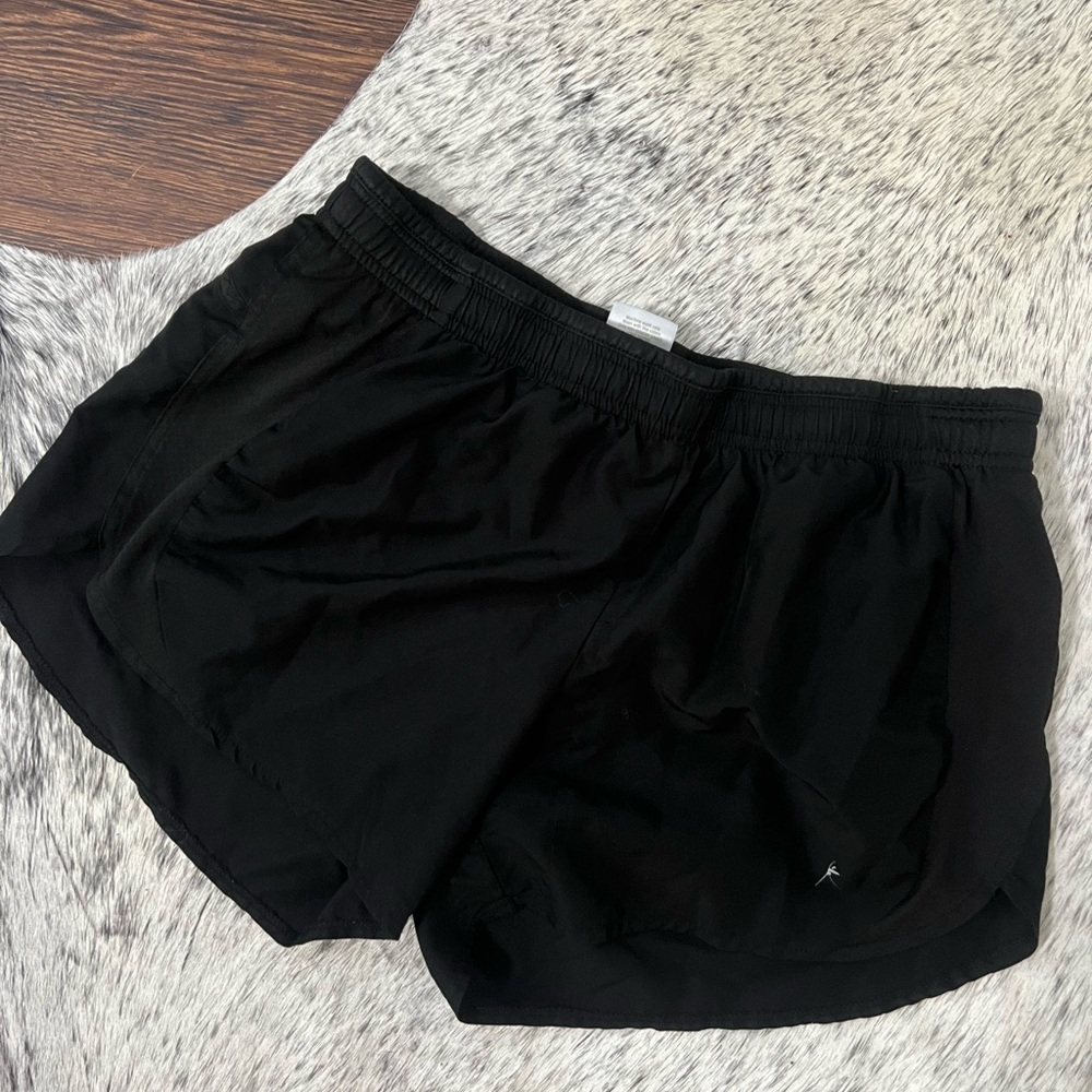 Danskin shorts⭐️